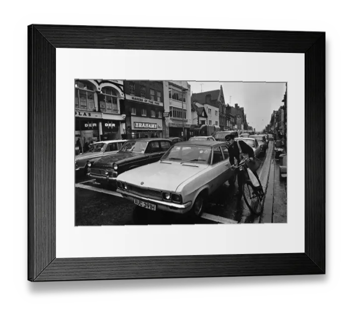 Framed Print : Street scenes, Broad Street and Friar Street, Reading, Berkshire. November 1970