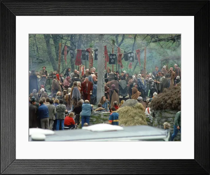 Framed Print : The filming of Highlander film. Circa May 1985 Framed Print : The filming of Highlander film. Circa May 1985