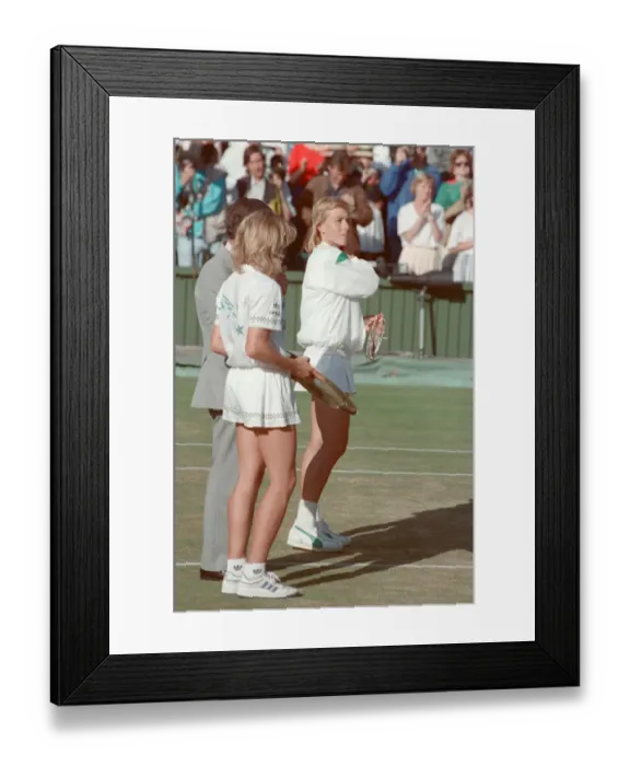 Framed Print : Steffi Graf pictured holding her winners trophy, and Martina Navratilova with her runners