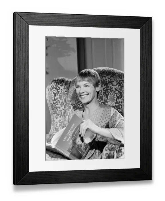 Framed Print : Actress Glenda Jackson. 7th August 1981
