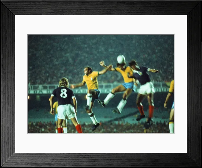 Framed Print : Brazil 1-0 Scotland, 1972 Brazil Independence Cup, final stage Framed Print : Brazil 1-0 Scotland, 1972 Brazil Independence Cup, final stage