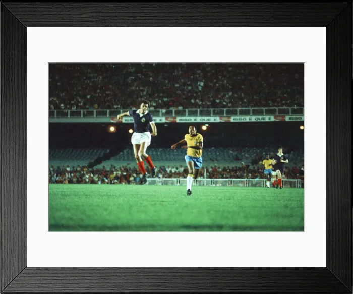 Framed Print : Brazil 1-0 Scotland, 1972 Brazil Independence Cup, final stage Framed Print : Brazil 1-0 Scotland, 1972 Brazil Independence Cup, final stage