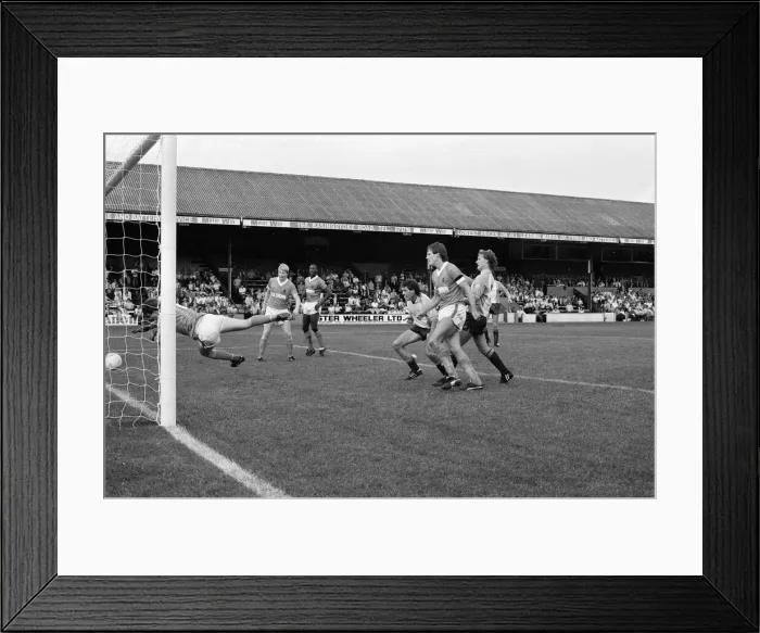 Framed Print : Football match, Reading v Blackpool, final score 1-0 to Reading. League Division Three Framed Print : Football match, Reading v Blackpool, final score 1-0 to Reading. League Division Three