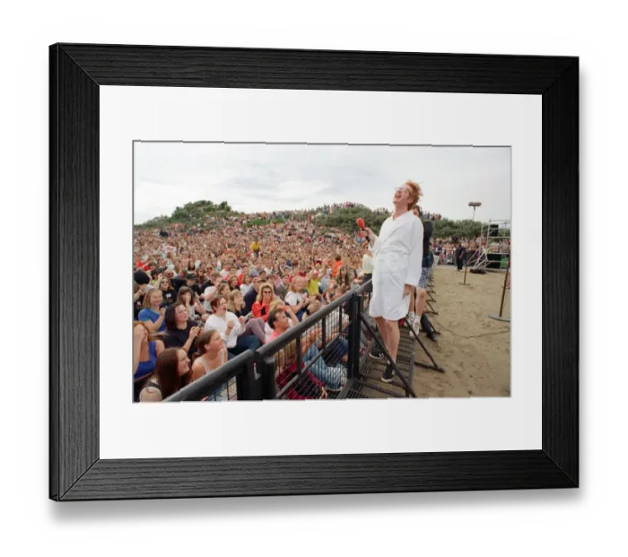 Framed Print : Chris Evans, DJ on Radio One, presents the Radio One Roadshow from Tenby in South Wales Framed Print : Chris Evans, DJ on Radio One, presents the Radio One Roadshow from Tenby in South Wales
