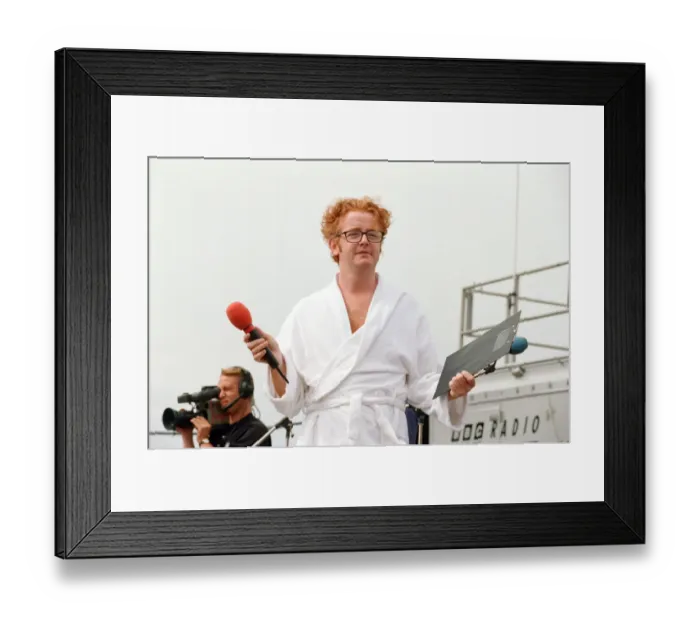 Framed Print : Chris Evans, DJ on Radio One, presents the Radio One Roadshow from Tenby in South Wales