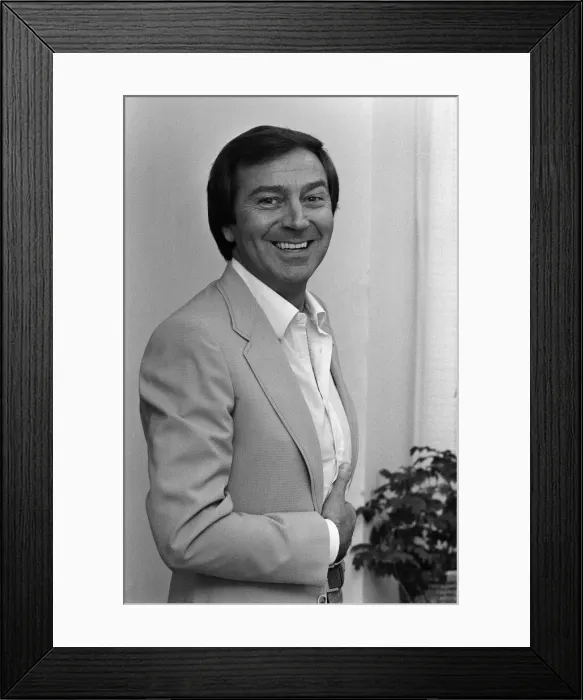 Framed Print : Entertainer Des O Connor. October 1983 Framed Print : Entertainer Des O Connor. October 1983