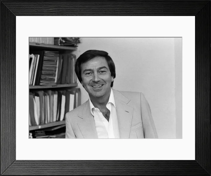 Framed Print : Entertainer Des O Connor. October 1983 Framed Print : Entertainer Des O Connor. October 1983
