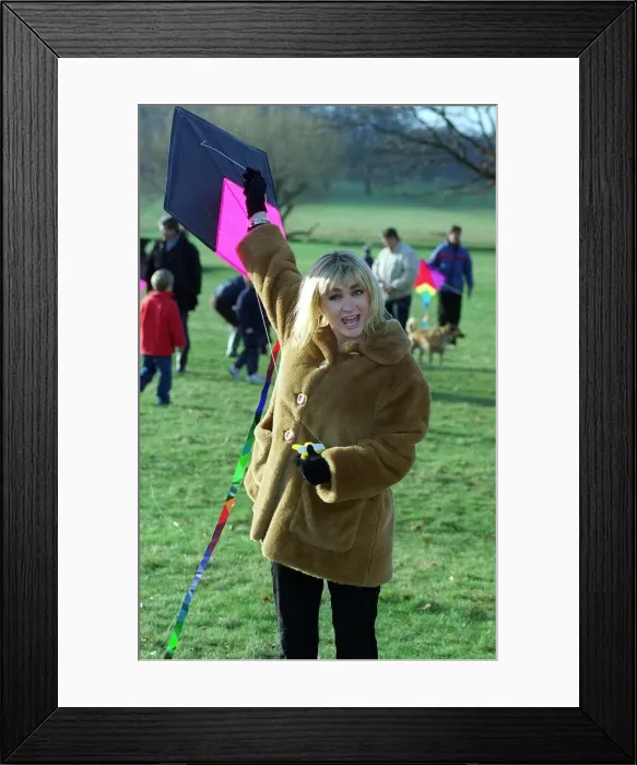 Framed Print : Caroline Aherne Jan 1999 launches Seeability 200th Birthday appeal Framed Print : Caroline Aherne Jan 1999 launches Seeability 200th Birthday appeal