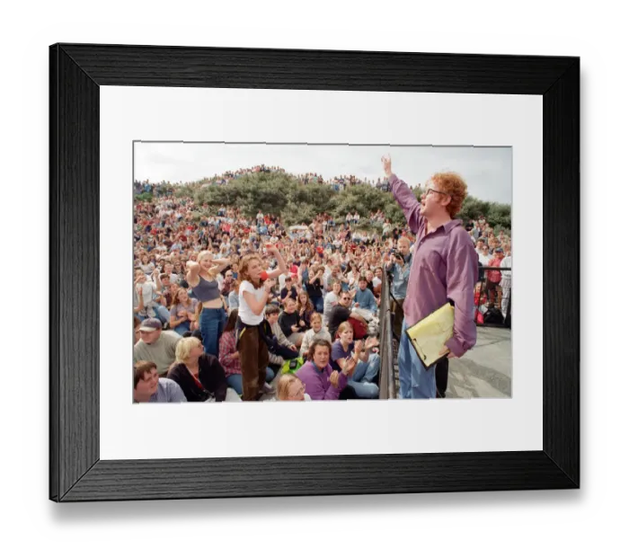 Framed Print : Chris Evans, DJ on Radio One, presents the Radio One Roadshow from Tenby in South Wales