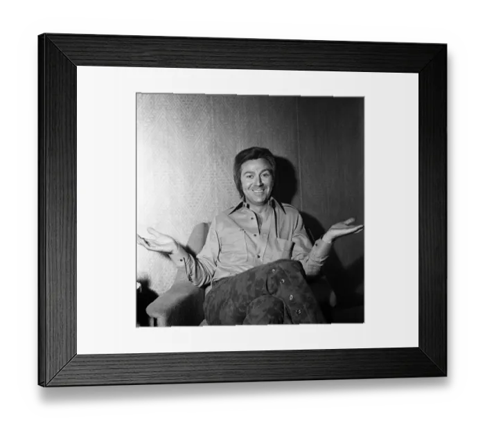 Framed Print : Des O Connor seen here tonight in his dressing room at the Talk of the Town where he Framed Print : Des O Connor seen here tonight in his dressing room at the Talk of the Town where he