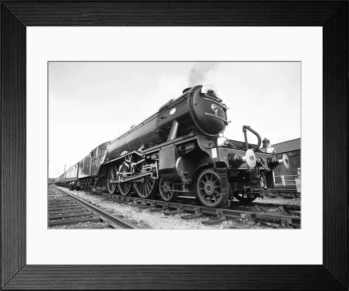 Framed Print : The Flying Scotsman arriving at Didcot, Oxfordshire. 15th June 1974 Gentle giant