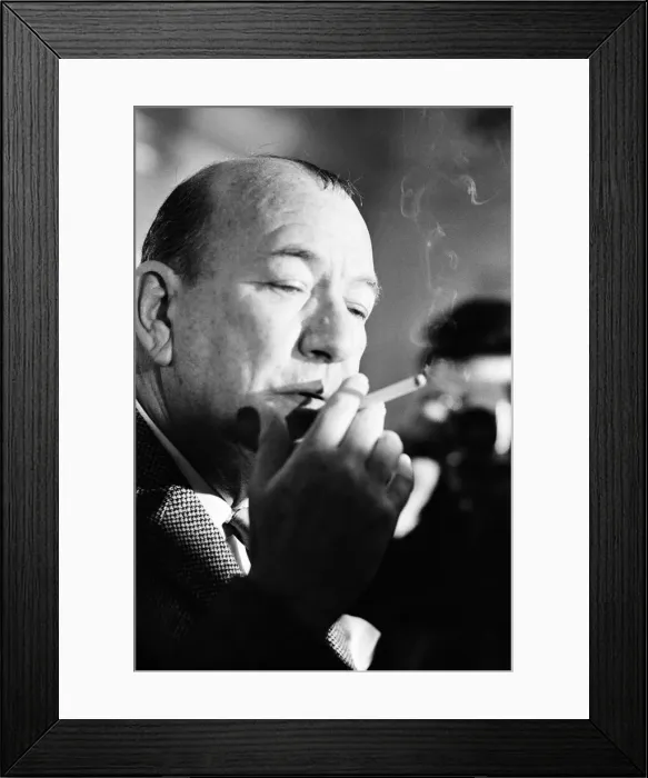 Framed Print : Noel Coward Reception for cast members in Manchester where he celebrates two Framed Print : Noel Coward Reception for cast members in Manchester where he celebrates two