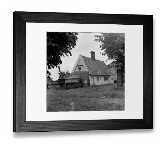 Framed Print : Village scenes in Leighton Bromswold, Cambridgeshire. 1965