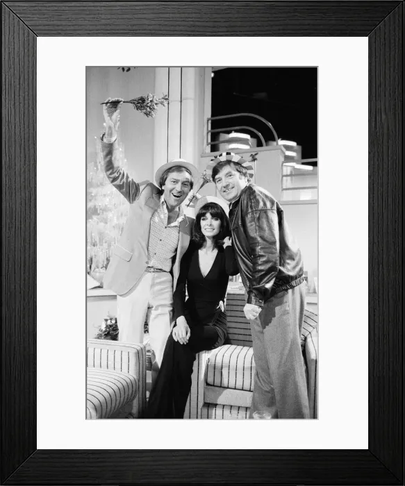 Framed Print : Des O Connor plays genial host to his guests Jimmy Tarbuck and Mart Caine Framed Print : Des O Connor plays genial host to his guests Jimmy Tarbuck and Mart Caine
