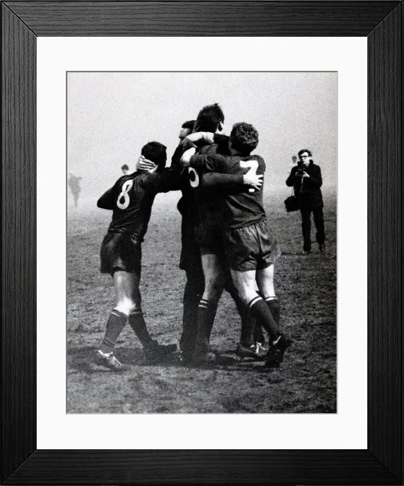 Framed Print : European Cup Quarter Final Second Leg match at Parkhead, Glasgow Framed Print : European Cup Quarter Final Second Leg match at Parkhead, Glasgow