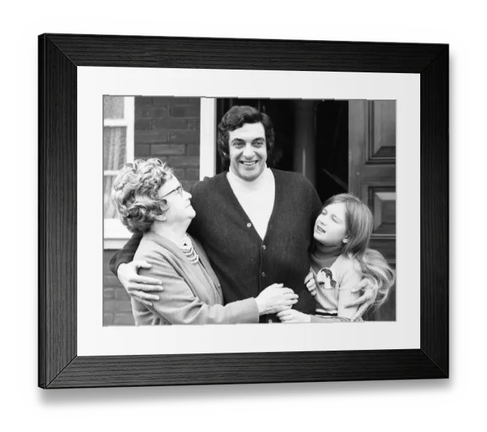 Framed Print : Famous entertainer Frankie Vaughan met the oldest and the youngest of his fan club Framed Print : Famous entertainer Frankie Vaughan met the oldest and the youngest of his fan club