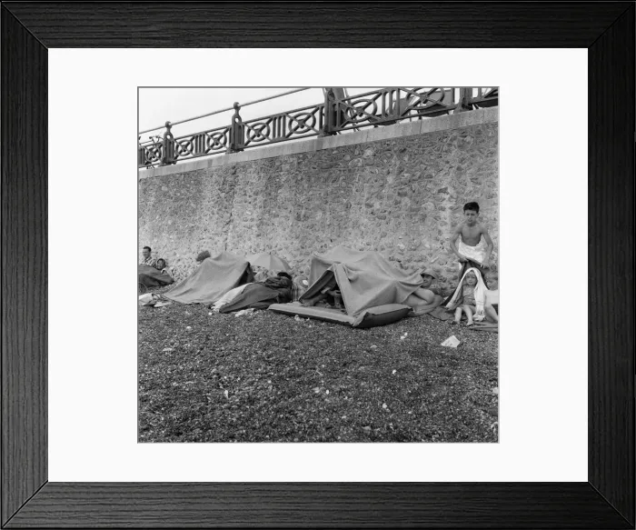 Framed Print : Holidaymakers in the rain at Hove, East Sussex. 1st July 1961 Framed Print : Holidaymakers in the rain at Hove, East Sussex. 1st July 1961