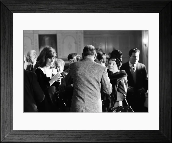 Framed Print : Noel Coward Reception for cast members in Manchester where he celebrates two Framed Print : Noel Coward Reception for cast members in Manchester where he celebrates two