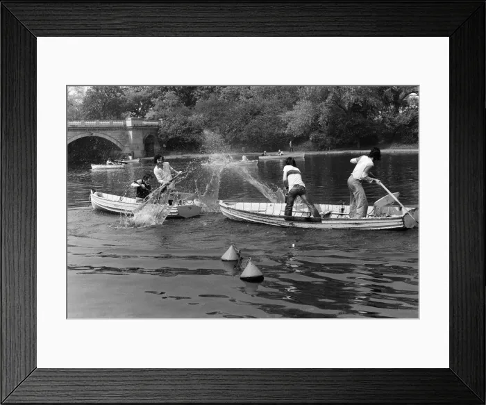 Framed Print : The temperatures rose into the upper 70s again today Framed Print : The temperatures rose into the upper 70s again today