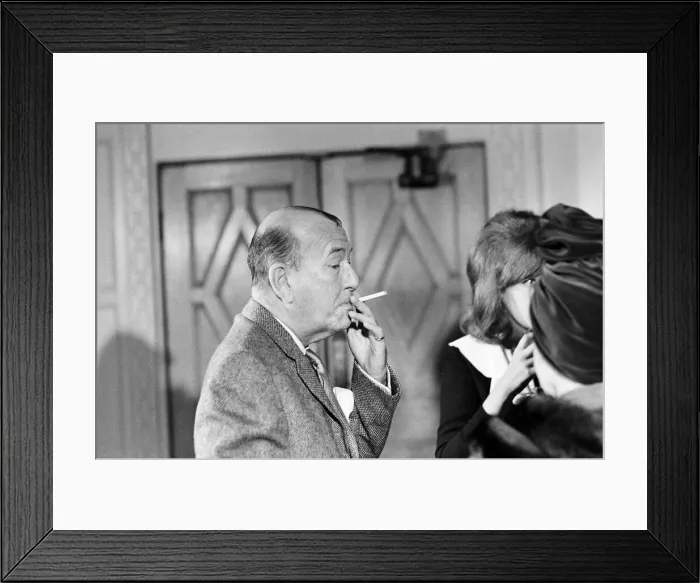 Framed Print : Noel Coward Reception for cast members in Manchester where he celebrates two Framed Print : Noel Coward Reception for cast members in Manchester where he celebrates two