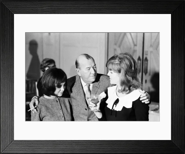 Framed Print : Noel Coward Reception for cast members in Manchester where he celebrates two Framed Print : Noel Coward Reception for cast members in Manchester where he celebrates two