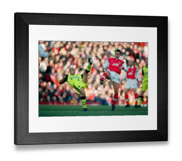 Framed Print : Arsenal v Sheffield United. THe FA cup fifth round. 13th February 1999