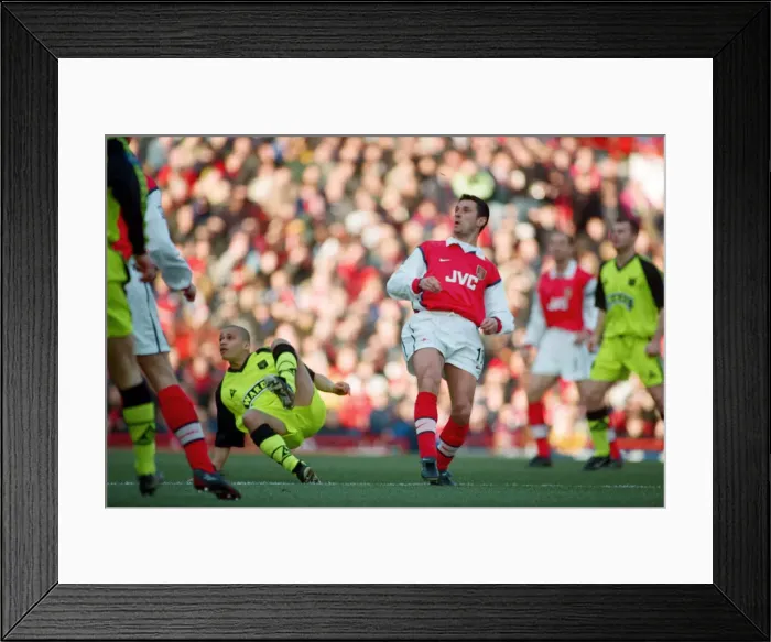 Framed Print : Arsenal v Sheffield United. THe FA cup fifth round. 13th February 1999 Framed Print : Arsenal v Sheffield United. THe FA cup fifth round. 13th February 1999