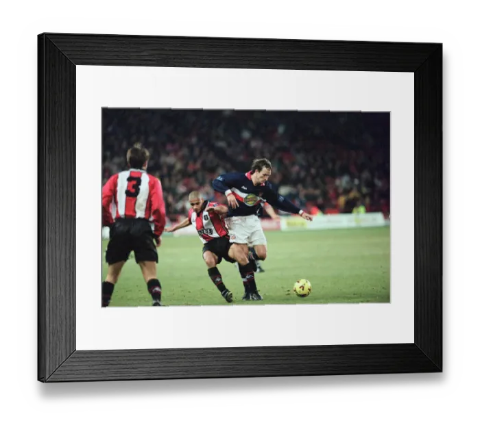 Framed Print : Sheffield United v Sunderland. Football League Division 1. Final score 4-0 to Sunderland