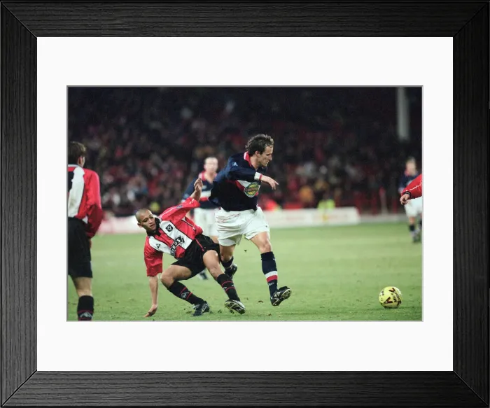 Framed Print : Sheffield United v Sunderland. Football League Division 1. Final score 4-0 to Sunderland