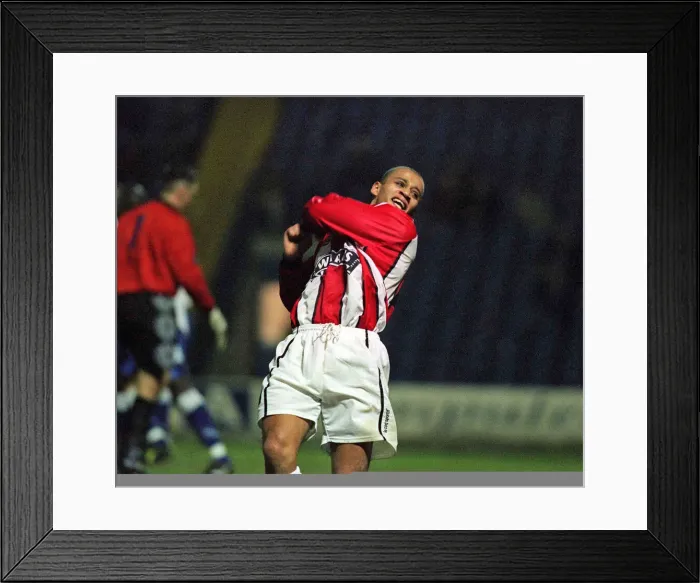 Framed Print : Curtis Woodhouse, of Sheffield United celebrates after scoring the first goal of match Framed Print : Curtis Woodhouse, of Sheffield United celebrates after scoring the first goal of match