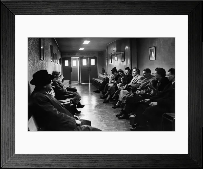 Framed Print : The international departure lounge at Manchester Ringway Airport 12th February 1954