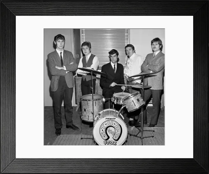 Framed Print : Local Reading pop groupThe Studd posing in the studio. 21st November 1968