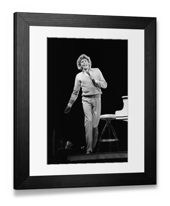 Framed Print : Barry Manilow during rehearsals for his concert at the Bay Front Arena, St Framed Print : Barry Manilow during rehearsals for his concert at the Bay Front Arena, St