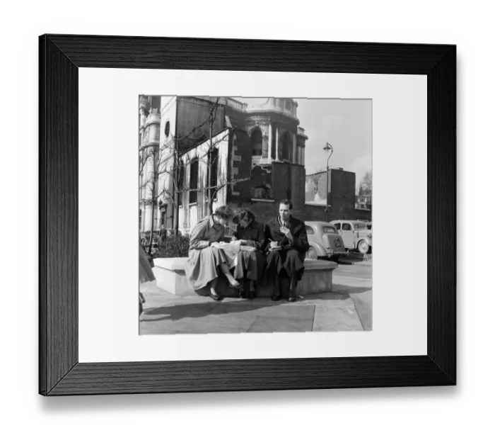 Framed Print : City clerks embroidering and crossword puzzling in St Pauls Churchyard