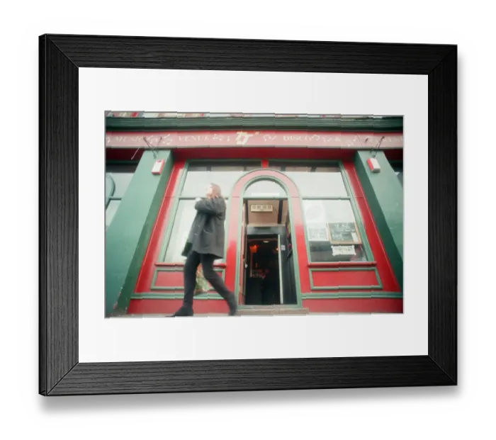 Framed Print : TJs nightclub and live music venue on Clarence Place in Newport, South Wales