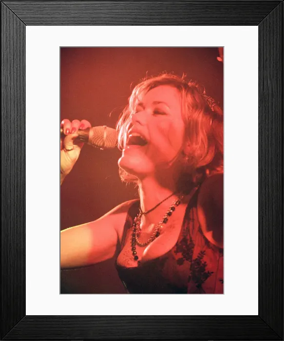 Framed Print : Catatonia in concert at the Great Hall, Cardiff University, Students Union, Cardiff Framed Print : Catatonia in concert at the Great Hall, Cardiff University, Students Union, Cardiff