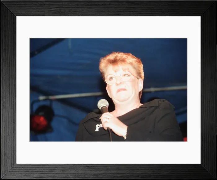 Framed Print : Liverpool Echo, Stand Up Comic of the Year Competition, sponsored by Newcastle Brown Ale Framed Print : Liverpool Echo, Stand Up Comic of the Year Competition, sponsored by Newcastle Brown Ale