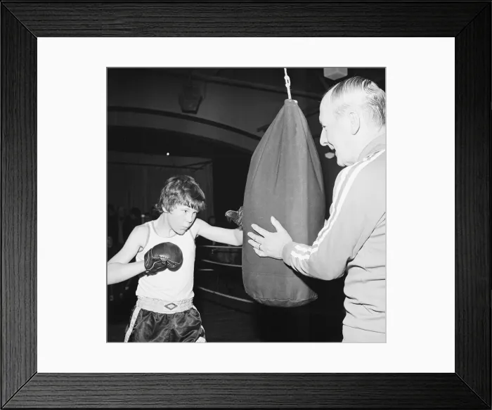 Framed Print : Boxing Club, Stockton, County Durham, North East England, 1975 Framed Print : Boxing Club, Stockton, County Durham, North East England, 1975