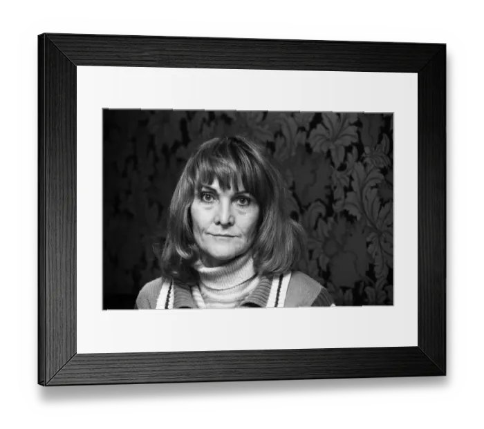 Framed Print : Actress Sheila Hancock. 7th February 1976 Framed Print : Actress Sheila Hancock. 7th February 1976