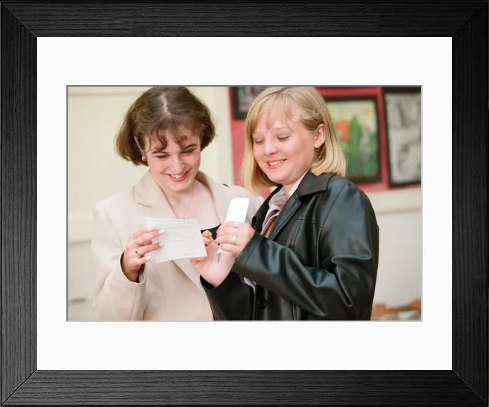 Framed Print : Students receiving their GCSE results at Blakelaw School. 21st August 1997 Framed Print : Students receiving their GCSE results at Blakelaw School. 21st August 1997