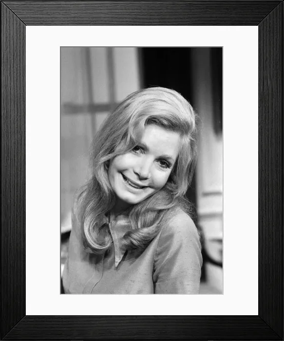 Framed Print : A new play So What About Love? starring Sheila Hancock, Ann Bell Framed Print : A new play So What About Love? starring Sheila Hancock, Ann Bell