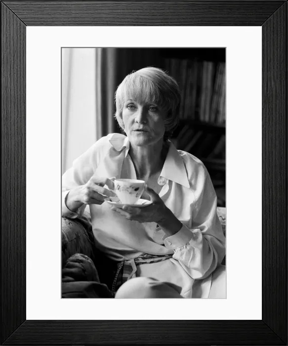 Framed Print : Sheila Hancock pictured at her home in Chiswick. 1st October 1976 Framed Print : Sheila Hancock pictured at her home in Chiswick. 1st October 1976