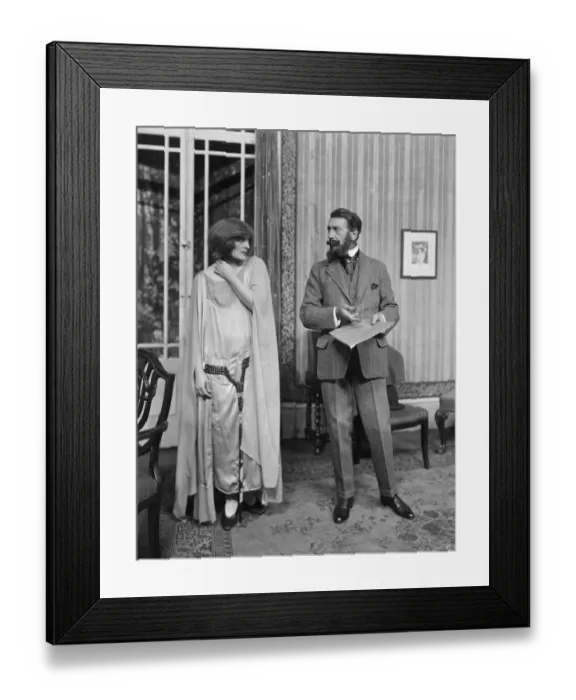 Framed Print : Sybil Thorndyke as Rosalic and Franklin Dyall as Nicholas in Framed Print : Sybil Thorndyke as Rosalic and Franklin Dyall as Nicholas in