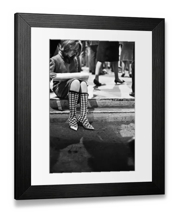 Framed Print : Ready Steady Go - Teenage TV pop music and dancing show on ATV TV from 1963-1966
