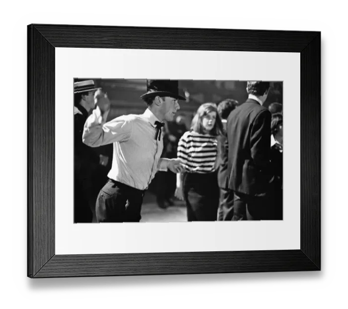 Framed Print : Ready Steady Go - Teenage TV pop music and dancing show on ATV TV from 1963-1966