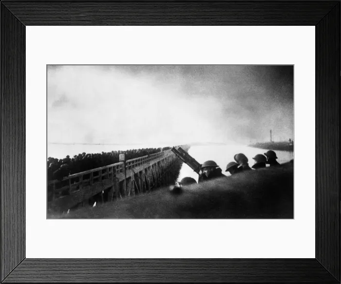 Framed Print : The Dunkirk evacuation, the evacuation of Allied soldiers from the beaches Framed Print : The Dunkirk evacuation, the evacuation of Allied soldiers from the beaches