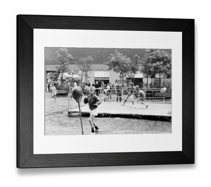 Framed Print : Boxing Club Display, Teesside, 1976 Framed Print : Boxing Club Display, Teesside, 1976