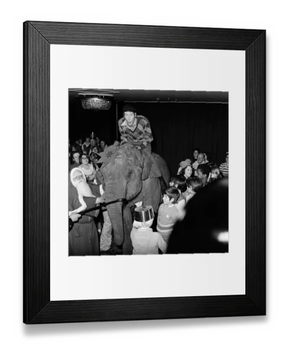 Framed Print : London Taxi Drivers Fund for Underprivileged Children in conjunction with The Grosvenor Framed Print : London Taxi Drivers Fund for Underprivileged Children in conjunction with The Grosvenor