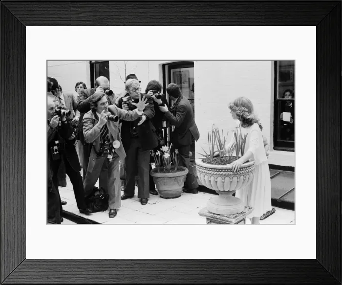 Framed Print : Picture show photographers taking photos of Elaine Paige Framed Print : Picture show photographers taking photos of Elaine Paige