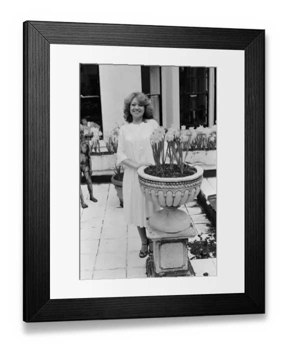 Framed Print : Picture show photographers taking photos of Elaine Paige Framed Print : Picture show photographers taking photos of Elaine Paige